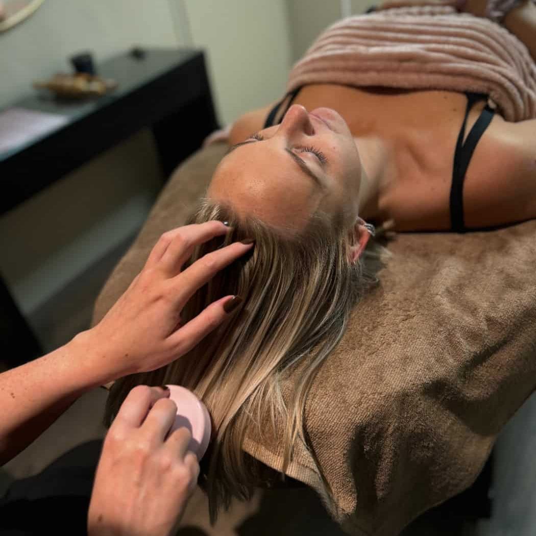 ASMR ontspanningsmassage 1 Kriebel treatment